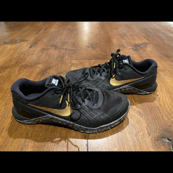 Nike Shoes - Marble Nike Metcons